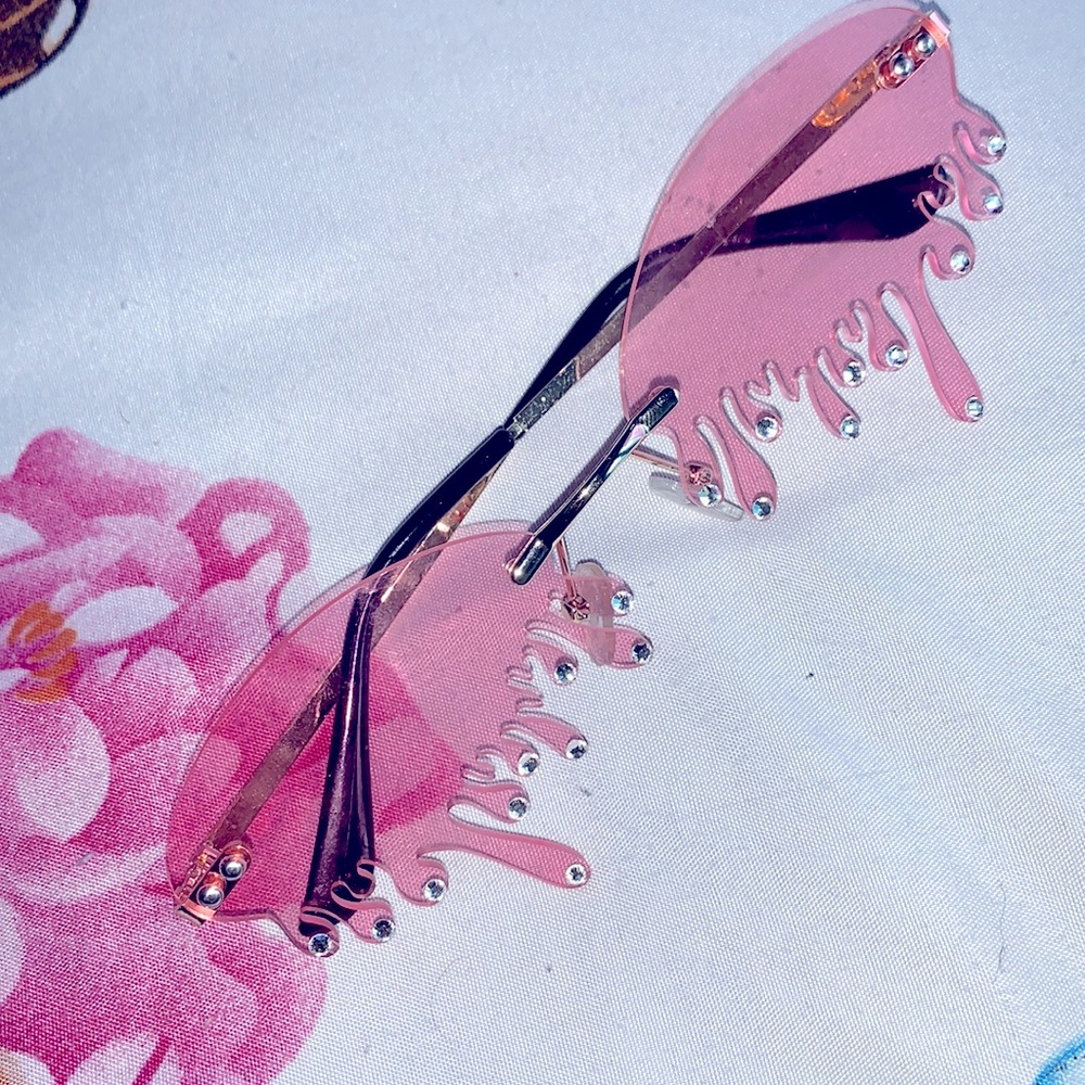 Pink glasses - Picture 2 of 2